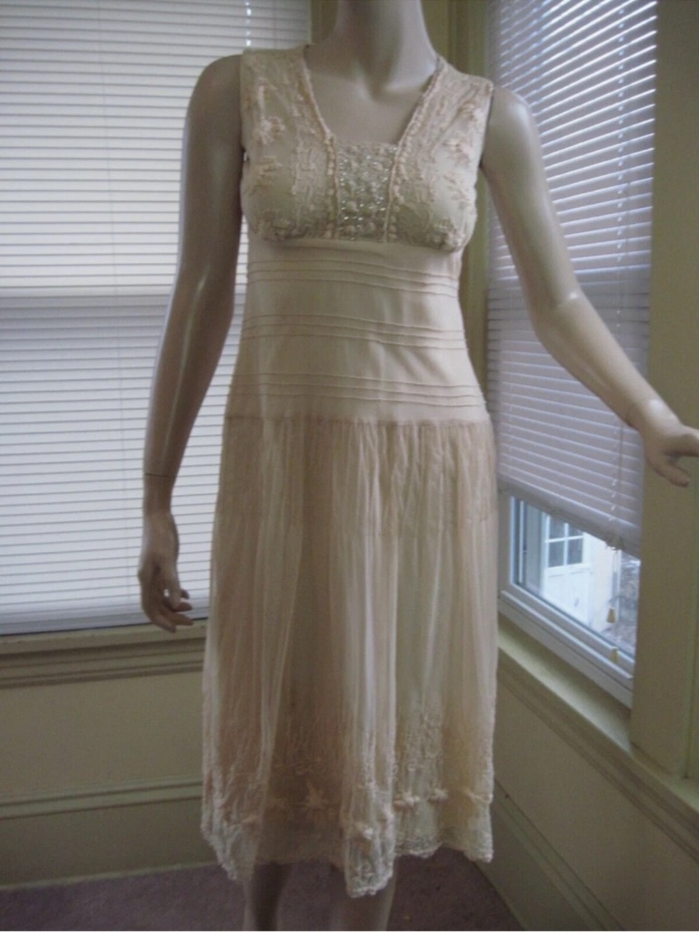 Anthropologie Odille Dress Peach Sojourn Lace Overlay Romantic Flapper  Sz 2 EUC
